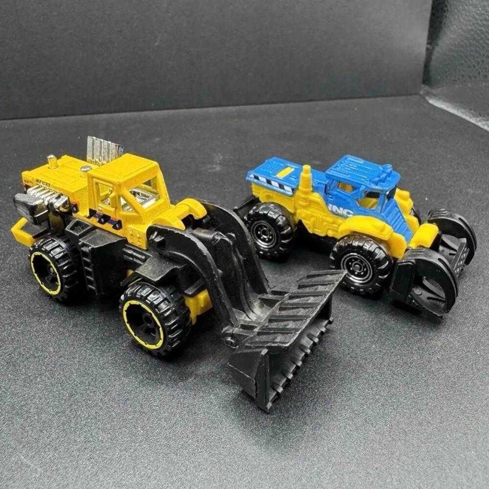 Matchbox work equipment yellowblue bulldozer